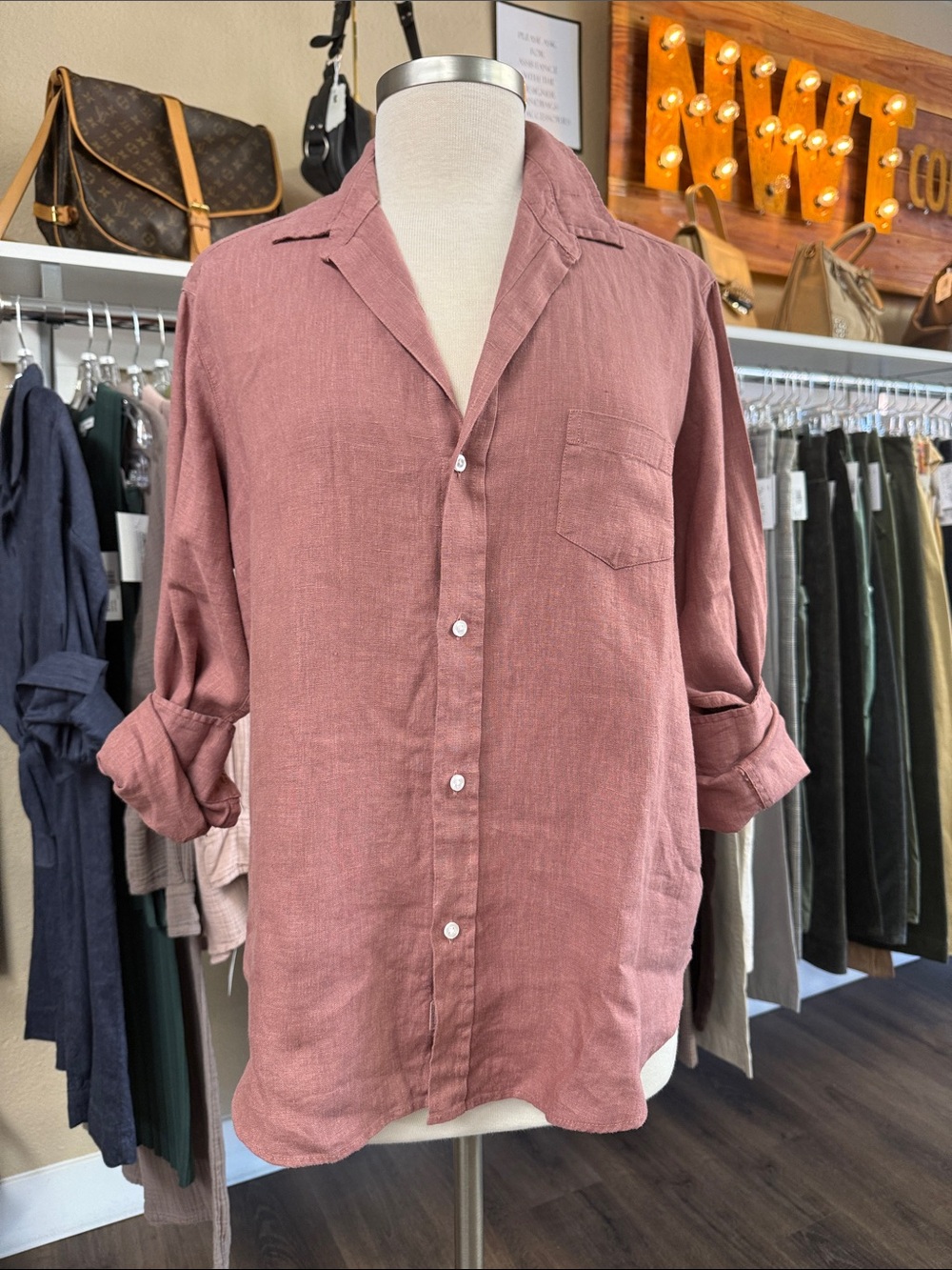 Frank & Eileen | Eileen Relaxed Fit Button Up Blouse Size M in Linen Mauve